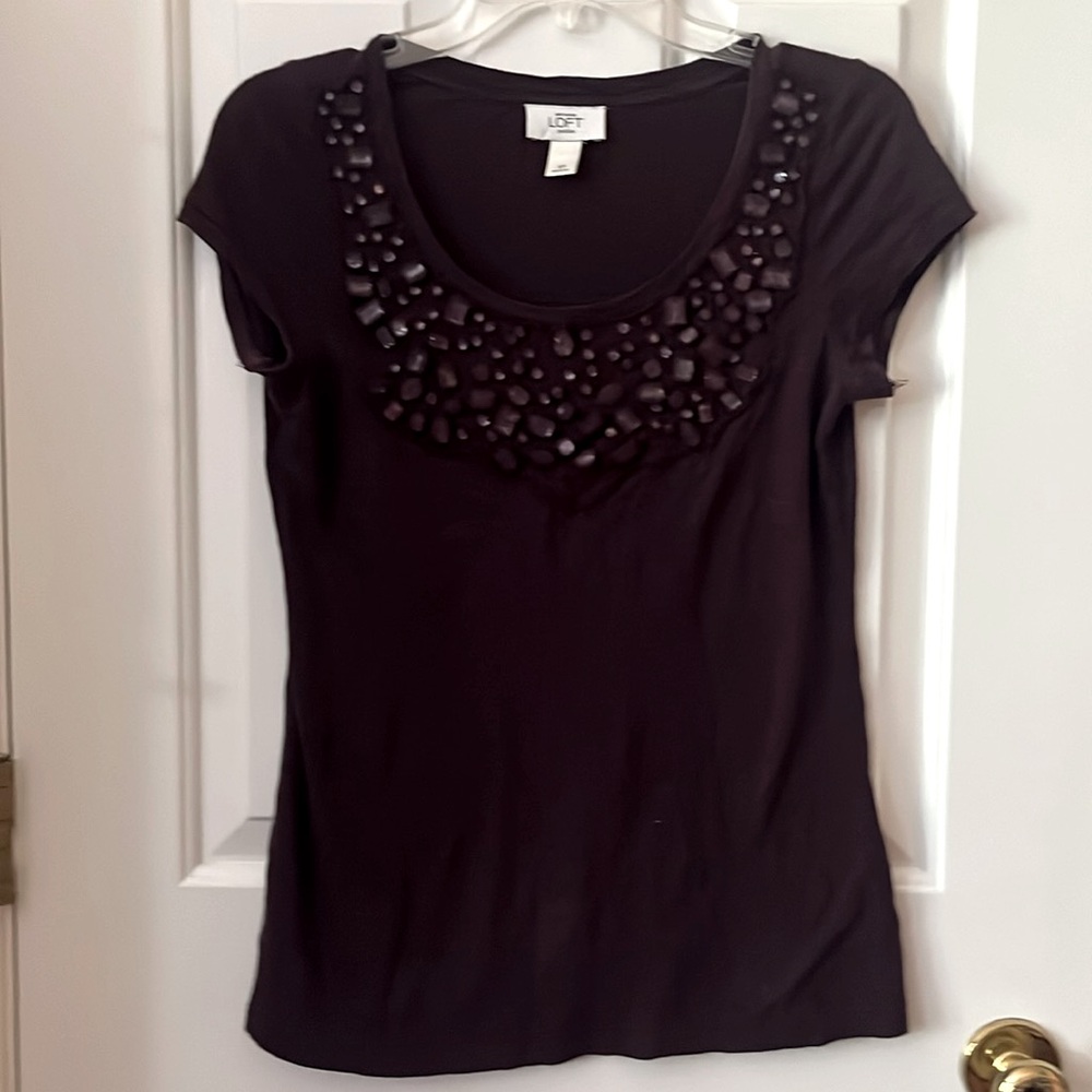 Loft studded neckline purple tee size SP